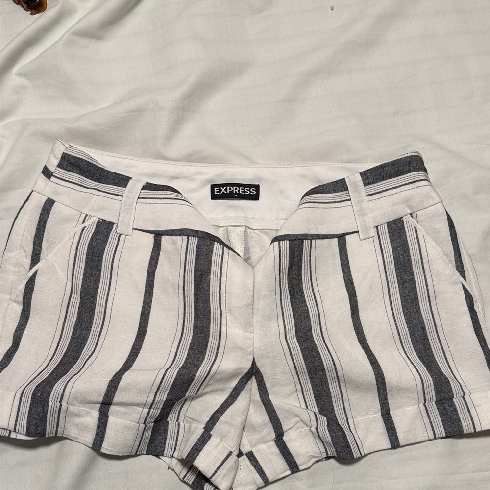 Express Women's Black and White Striped Bermudas